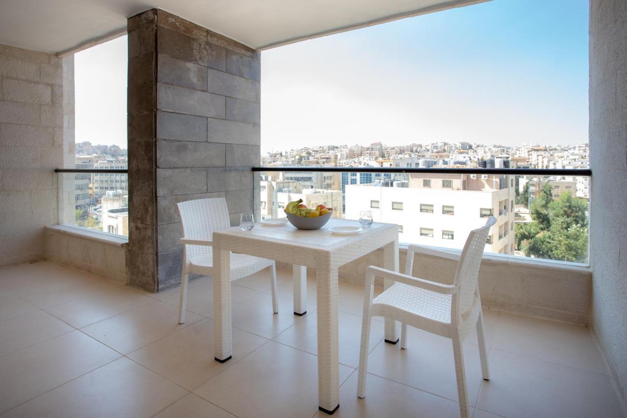 Triple A Hotel Suites Amman Dış mekan fotoğraf