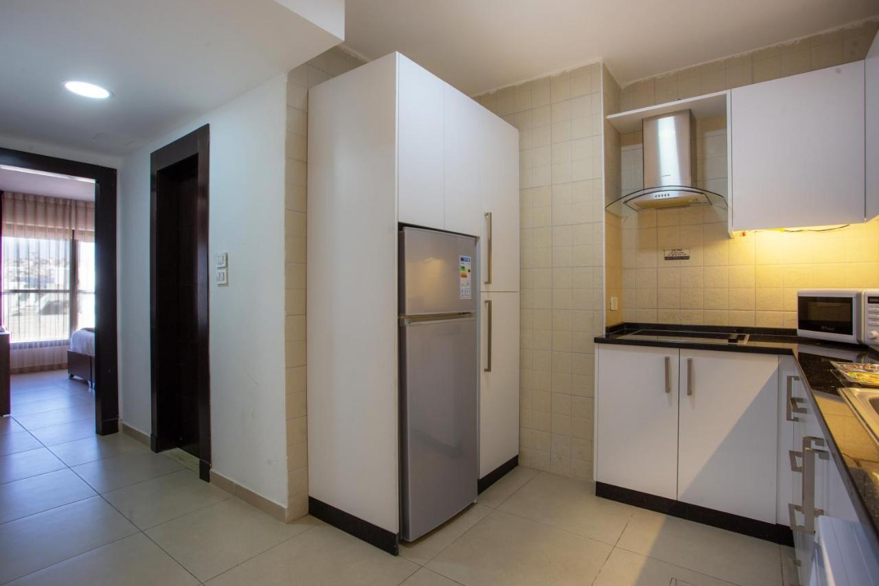 Triple A Hotel Suites Amman Dış mekan fotoğraf
