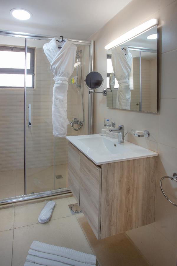 Triple A Hotel Suites Amman Dış mekan fotoğraf