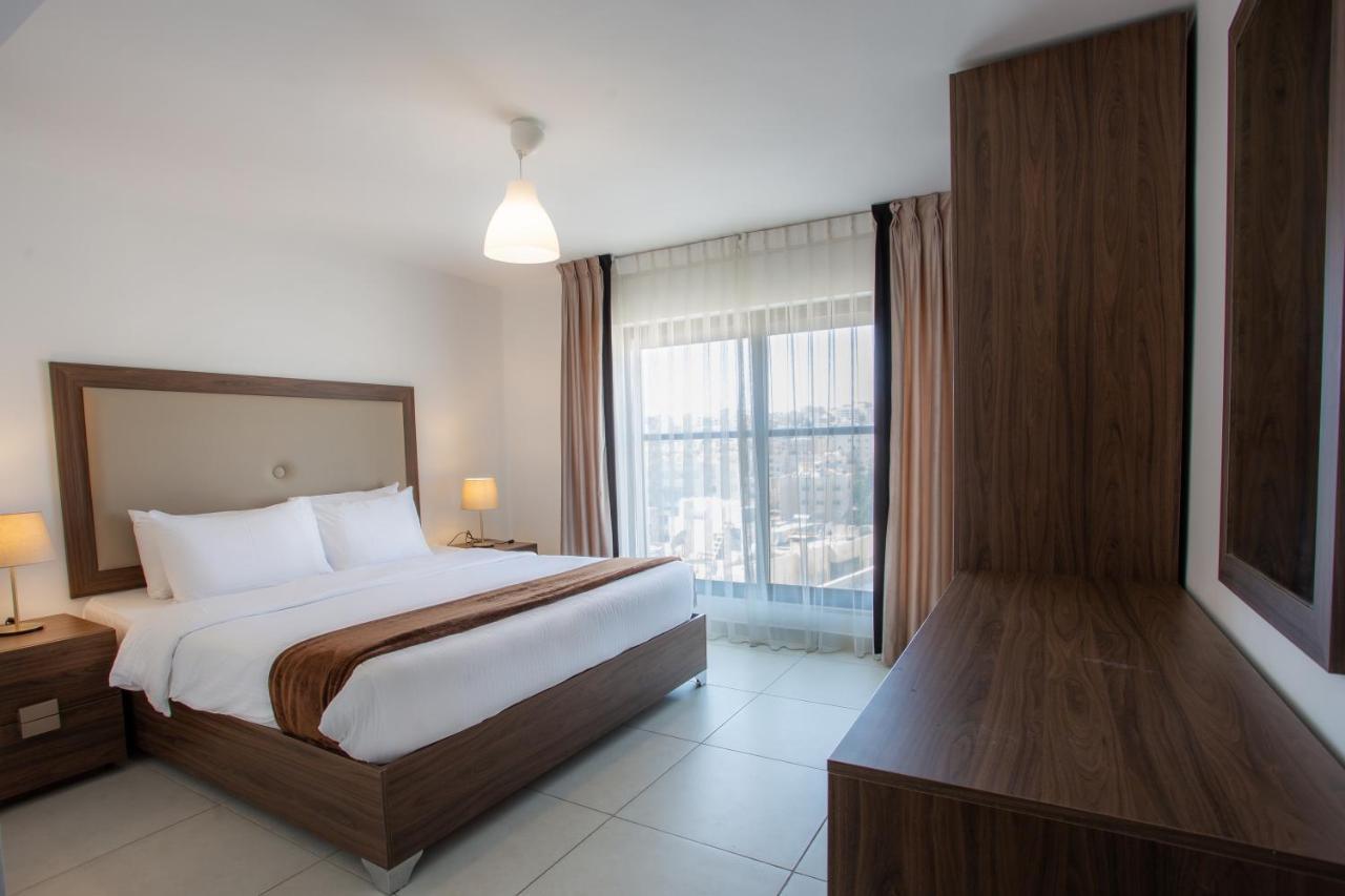 Triple A Hotel Suites Amman Dış mekan fotoğraf