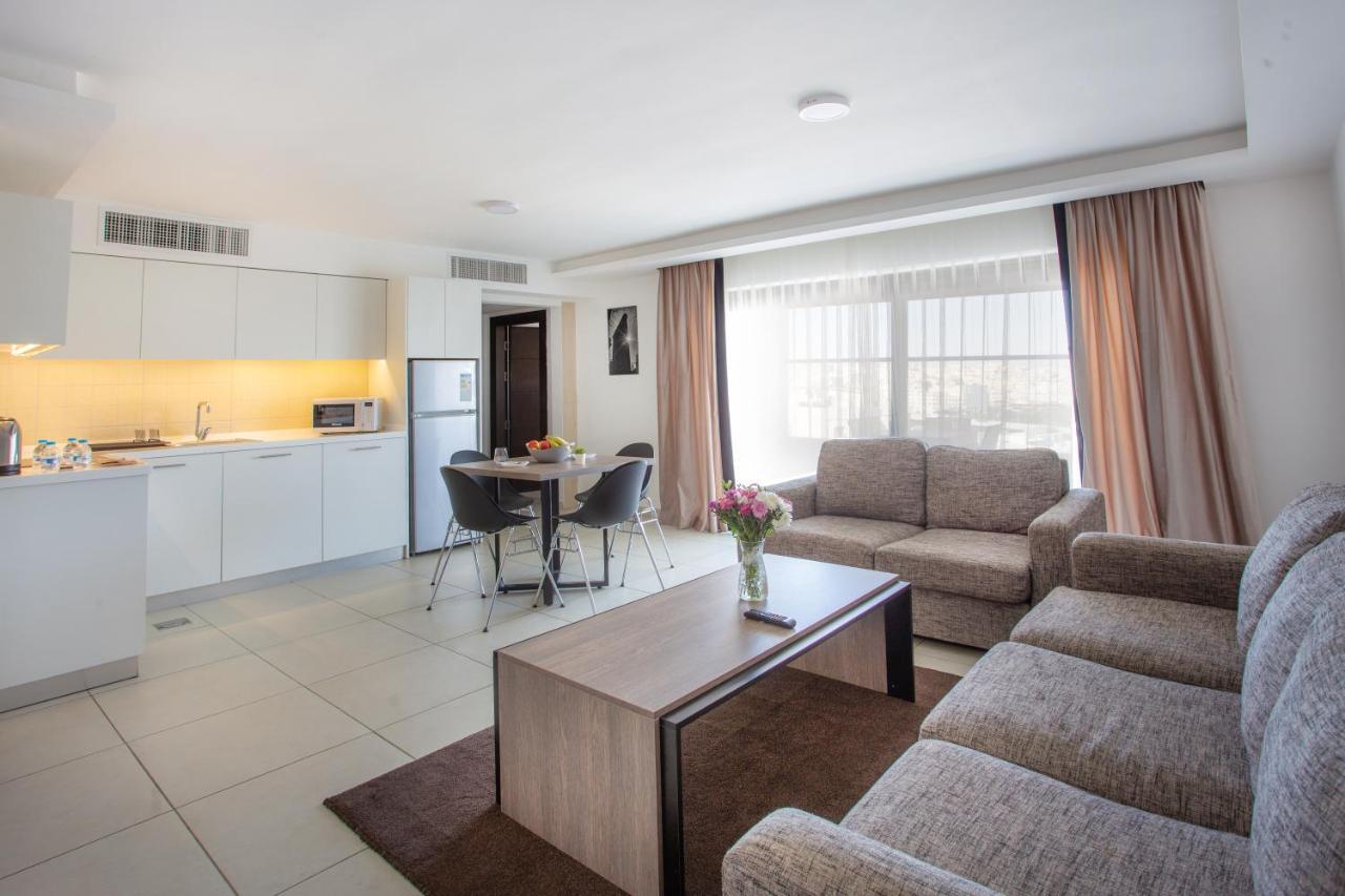 Triple A Hotel Suites Amman Dış mekan fotoğraf